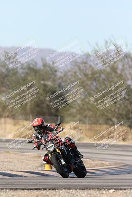 media/Dec-01-2025-Moto Forza (Mon) [[2daa91e15f]]/3-Beginner Group/Session 3 (Turn 3)/